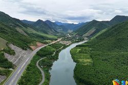 Miệt mài giữ dòng nước Cu Đê