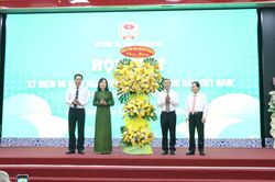 Họp mặt kỷ niệm 96 năm ngày thành lập Hội Nông dân Việt Nam và tuyên dương nông dân, sản phẩm nông nghiệp tiêu biểu