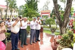 Tổ chức Lễ giỗ đồng chí Nguyễn Thị Lựu lần thứ 38