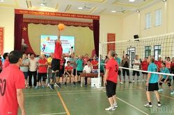 Cam Đường tổ chức Giải bóng chuyền hơi người cao tuổi năm 2026