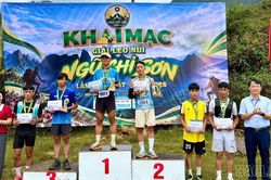 Vượt núi cao, chinh phục thử thách Ngũ Chỉ Sơn