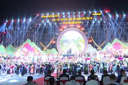 Khai mạc Ngày hội Văn hóa dân tộc Mông lần thứ IV năm 2026