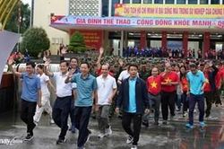 Hơn 1.000 người hưởng ứng lễ phát động 'Mỗi người dân lựa chọn ít nhất một môn thể thao'
