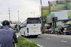 TP.HCM: Xe khách va chạm xe đạp, cụ bà 79 tuổi tử vong