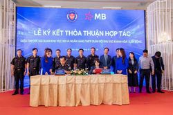 MB hợp tác với Hải quan Khu vực XIII, thúc đẩy số hóa thanh toán xuất nhập khẩu