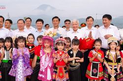 Phó Chủ tịch Thường trực Quốc hội Đỗ Văn Chiến: Xây dựng trường nội trú thành ngôi nhà chung của học sinh