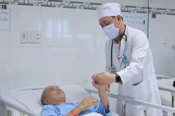 Đau đầu kéo dài, người đàn ông 39 tuổi phát hiện khối u não xuất huyết