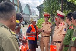 Công an Vĩnh Long chủ động phòng ngừa, bảo đảm an toàn giao thông đường thủy