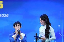 Chàng trai mắc hội chứng TIC Đinh Viết Tường gây xúc động tại Gala Thanh niên sống đẹp 2026