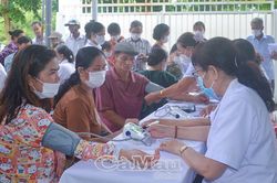 Khám bệnh, cấp thuốc miễn phí cho hơn 400 người dân phường Hoà Thành