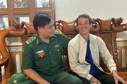 Ngư dân mất tích sau vụ chìm tàu cá tự bơi vào bờ sau 8 giờ lênh đênh trên biển