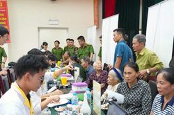 Xã Thanh Oai thu nhận mẫu ADN thân nhân liệt sĩ