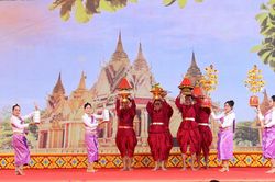 Ấm áp lễ Sene Dolta tại Cần Thơ