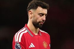 Bruno Fernandes giận dữ