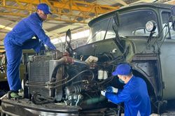 Đồng bộ quy trình sửa chữa xe ô tô quân sự tại Tiểu đoàn 879