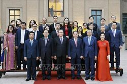 Chủ tịch Quốc hội Trần Thanh Mẫn gặp gỡ cộng đồng kiều bào tại Trung Quốc