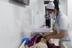 Cục An toàn thực phẩm đề nghị làm rõ vụ 18 người nghi ngộ độc sau khi ăn bánh mì