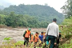 Tìm thấy thi thể người phụ nữ bị lũ cuốn ở bản Bãi Dinh, Quảng Trị