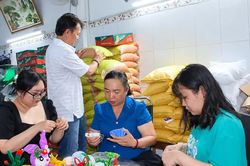 Nếp nhà hình thành từ gian khó