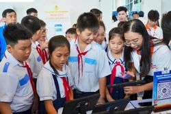 'Bình dân học vụ số'- bệ đỡ đưa AI vào trường học