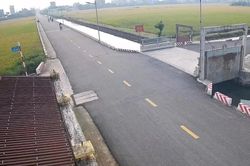 Người đàn ông 67 tuổi tử vong khi cứu hai cháu bé ngã xuống kênh ở Ninh Bình