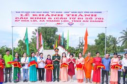 Khánh thành cầu Kênh 6 trị giá 632 triệu đồng, thắm tình quân dân