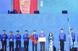 Hội Liên hiệp Thanh niên Việt Nam đón nhận Huân chương Lao động hạng Nhất