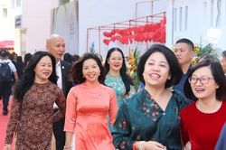 Bỏ đề xuất giảng viên đi học nước ngoài được hưởng nguyên lương