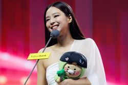 Rộ tin Jennie hit Dracula tranh giải GRAMMY 2027