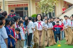 Những “khoảng trời” sau giờ học