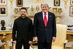 Ông Trump chỉ trích ông Zelensky, kêu gọi Ukraine bầu lãnh đạo mới