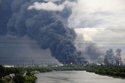 Ukraine tăng cường loạt cuộc tấn công mới vào cơ sở hạ tầng công nghệ của Nga