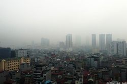 Miền Bắc bước vào chuỗi ngày nắng hanh, ô nhiễm không khí khuếch tán mạnh