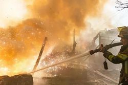 Ông Trump tuyên bố Nga - Ukraine đạt thỏa thuận 'ngừng bắn năng lượng', Kiev nói giao tranh vẫn tiếp diễn