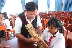Để tiếng đàn Chapi còn ngân mãi