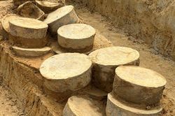 Ninh Bình: Phát hiện cổ vật thời Trần khi thuốn đào móng nhà