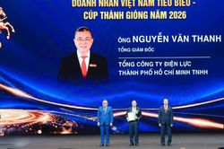 Tổng Giám đốc EVNHCMC được vinh danh 'Doanh nhân Việt Nam tiêu biểu - Cúp Thánh Gióng'