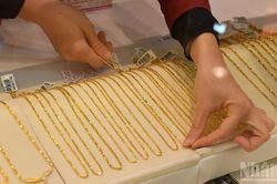 Giá vàng ngày 12/10: Vàng miếng SJC bán ra ở mức 144,8 triệu đồng/lượng