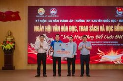 Thư viện số Việt Nam trao tặng Không gian tri thức số cho Thành đoàn Huế