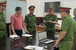 Bắt tạm giam nhân viên ngân hàng lừa đảo hơn 73 tỷ đồng