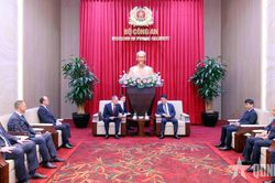 Bộ trưởng Bộ Công an tiếp Giám đốc Cơ quan Thi hành án Liên bang Nga