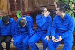 5 đối tượng nhận 'bảo kê vỉa hè' bị truy tố