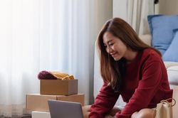 Giới trẻ châu Á chi tiền mua thời gian giữa áp lực bận rộn