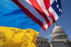 Khi các cuộc tấn công nhà máy lọc dầu Nga trở thành phép thử cho quan hệ Mỹ-Ukraine