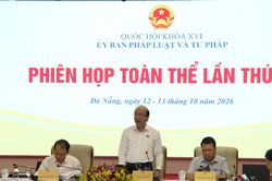 Ủy ban Pháp luật và Tư pháp thẩm tra 11 dự án sắp trình Quốc hội
