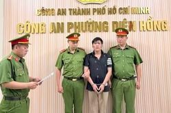 Tạm giữ hình sự đối tượng có nồng độ cồn dùng dao tấn công CSGT tại TPHCM