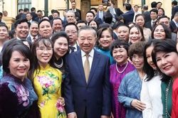 Xử lý cán bộ nhũng nhiễu, khắc phục thanh tra, kiểm tra chồng chéo...