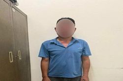 Người đi xe máy chặn đầu, bóp mũi rồi hành hung tài xế ô tô