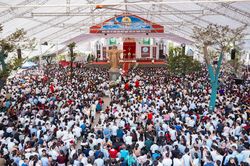 Hơn 15.000 người tham gia đại lễ 193 năm ngày mất của Thánh Phê-rô Lê Tùy