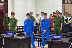 Chặt biển số xe để 'khoe chiến tích', hai thiếu niên lĩnh án tù